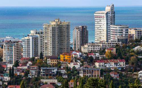 Сочи возглавил рейтинг городов по падению цен на жилье весной 2022 года