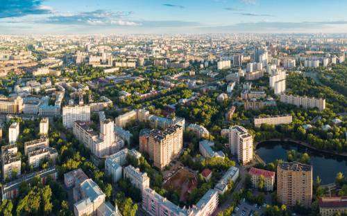 Эксперты зафиксировали снижение цен на жилье в Москве во втором квартале