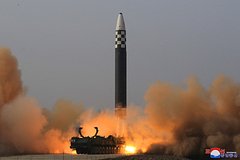 КНДР запустила две баллистические ракеты средней дальности