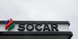 SOCAR призупинила постачання російської нафти на свій завод у Туреччині (Фото:REUTERS/Valentyn Ogirenko)