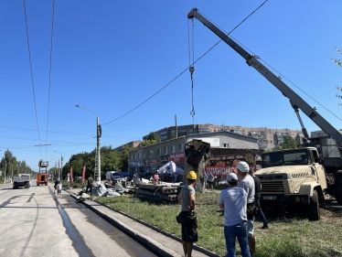 Електрики Elite-Line відновлюють зв'язок у Краматорську після російського ракетного обстрілу /надано пресслужбою