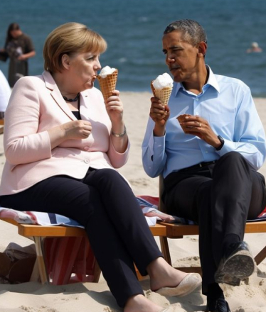 Фейкове фото Ангели Меркель і Барака Обами, створене за допомогою ШІ, яке стало вірусним у соцмережі Instagram