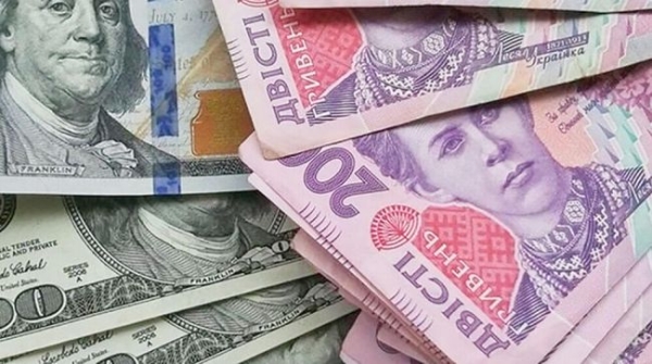 Який курс євро, долара та злотого у перший день зими