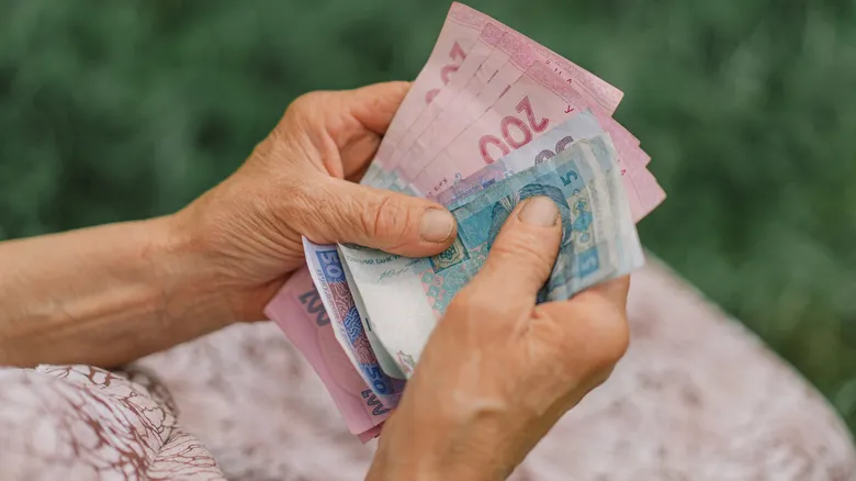 63 000 пенсіонерів в Україні отримують виплати менше прожиткового мінімуму &ndash; Опендатабот