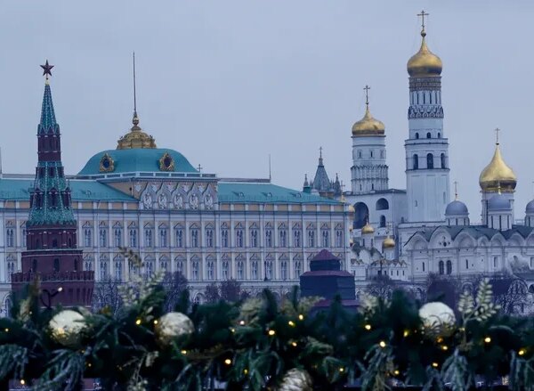 “Авто на холостому ходу з перегрітим двигуном”. Стан Росії гірший,&hellip;