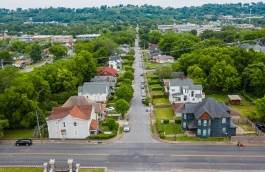заміські будинки, нерухомість, передмістя