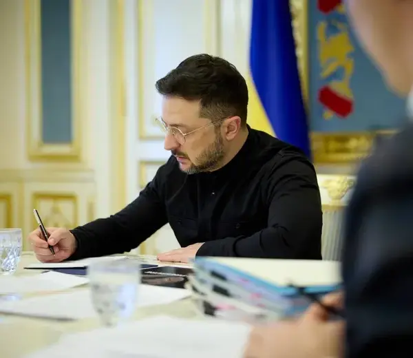 Зеленський підписав закон про банки фінансової інклюзії