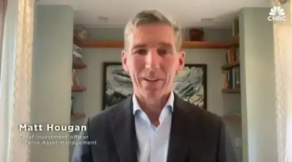 Метт Хоуган: Біткоїн небезпечний для пенсійних фондів