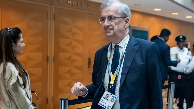 Глава Банку Франції несподівано подав у відставку: очолить благодійний фонд