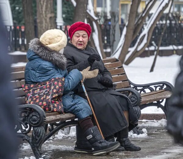 Росія перетворюється на суспільство пенсіонерів – розвідка