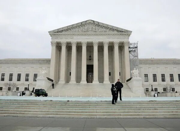 Верховний суд США визнав незаконними мита Трампа