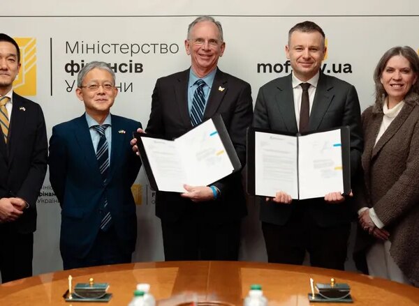 Японія виділила Україні перший транш за механізмом G7, Канада –&hellip;