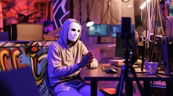 Хакер повернув прокуратурі вкрадені у неї біткоїни на…