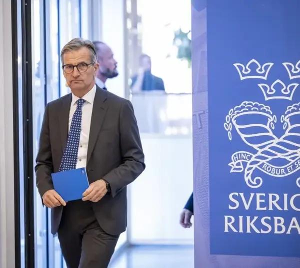 Центробанк Швеції порадив громадянам запастися готівкою на випадок…