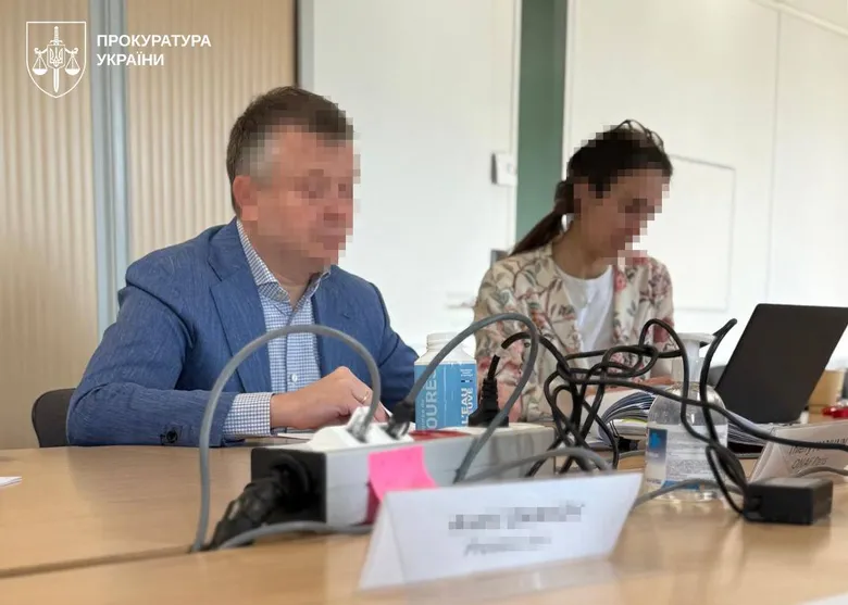 Жеваго у Парижі отримав підозру у справі банку “Фінанси та Кредит”