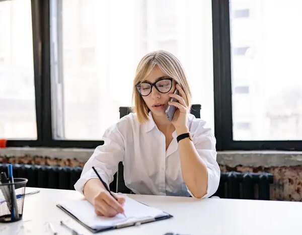 Жінки очолюють понад третину нових компаній в Україні: статистика 2025 року