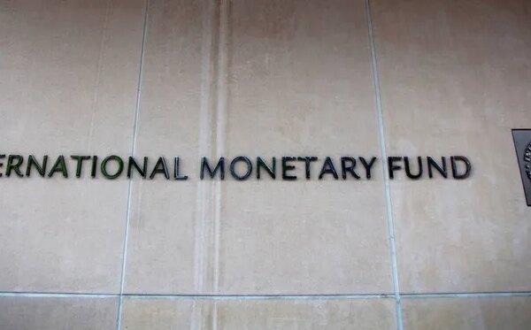 Україна отримала перший транш за новою програмою МВФ…