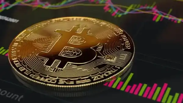 Падіння криптовалют припинилося: що буде з ринком далі