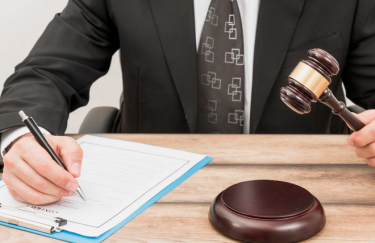 Банки Богуслаєва та Гінера продали після банкрутства: хто…