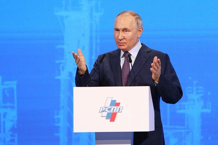 Будемо воювати. Путін зібрав крупний російський бізнес і закликав давати гроші на війну