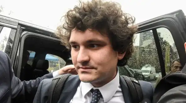 Сем Бенкман-Фрід відкликав клопотання про новий судовий процес