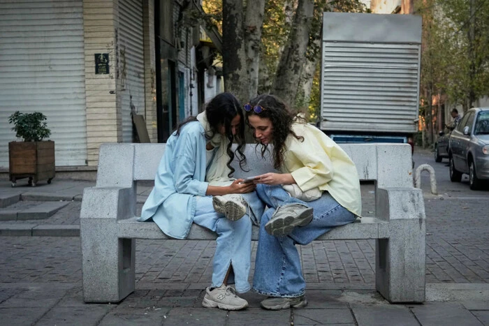 AP: Багатомісячне відключення інтернету в Ірані руйнує бізнес 
