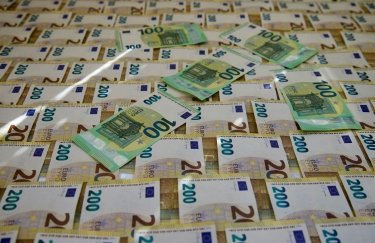 Держборг України з початку року скоротився на 190 млн євро / Unsplash Євро