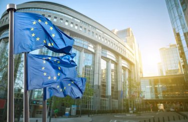 Кредит від ЄС на €90 млрд: названа нова дата першої виплати Україні