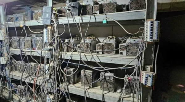 Російські енергетики ліквідували криптоферму на 42 пристрої