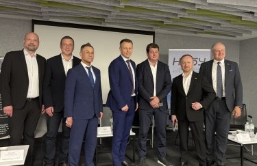 Втрата 300 млрд грн для економіки: ризики продовження 50% податку для банків