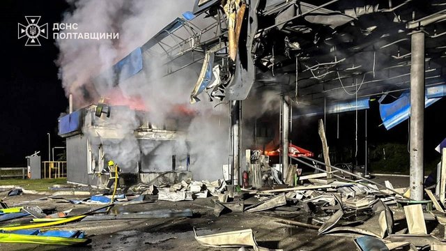РФ зруйнувала всі АЗК на трасі від Харкова до Полтави – депутат облради