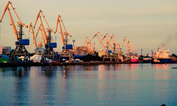 Maersk тимчасово призупиняє роботу в порту “Чорноморськ” у зв’язку російськими обстрілами