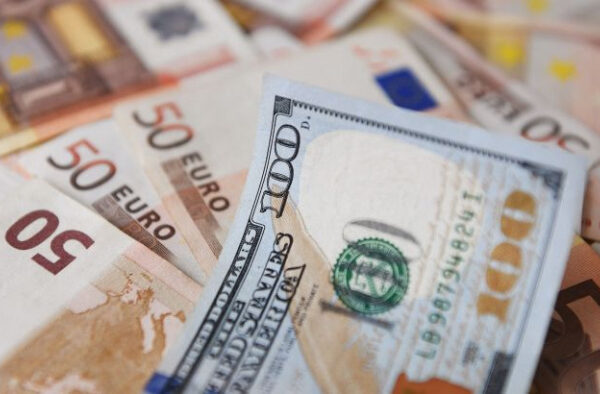Готівковий долар додав 27 копійок у продажу: що відбувається з курсом 20 липня — Мінфін
