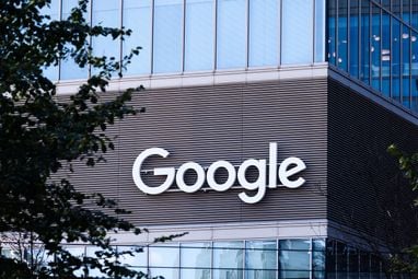 Єврокомісія оштрафувала Google майже на мільярд євро