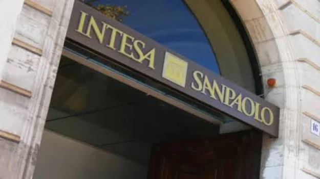 Публічна пропозиція Intesa Sanpaolo щодо придбання Monte dei Paschi di Siena може суттєво змінити структуру акціонерного капіталу найбільшої банківської групи Італії.