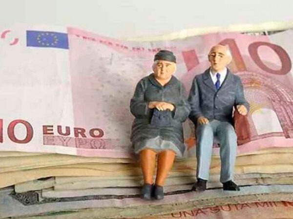 У Німеччині понад 60% жінок на пенсії одержують менше 1446 євро — Мінфін