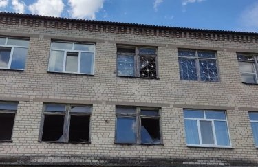 Росіяни пошкодили будівлю податкової на Донеччині