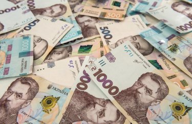 Видатки на освіту сягнули 273 млрд грн / Depositphotos Гривні