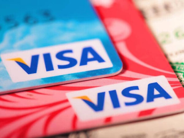 Visa готує масштабну оптимізацію: під скорочення потраплять тисячі співробітників — Мінфін