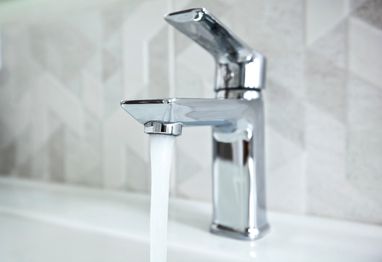 У Києві підвищать тариф на воду. Що пропонує «Київводоканал» та що кажуть у КМДА