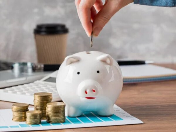 Долар вище 47-50 грн та інфляція понад 12-13%: за яких…