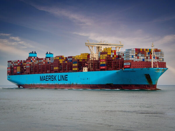 Maersk призупиняє роботу в порту «Чорноморськ» через обстріли рф — Мінфін