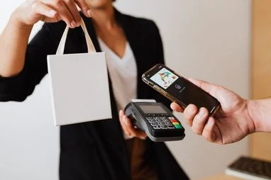 <i>NFC є досить безпечним, джерело фото: pexels</i>