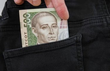 Обсяг депозитів в Україні продовжує зростати: яким банкам найбільше довіряють / Depositphotos Гривня