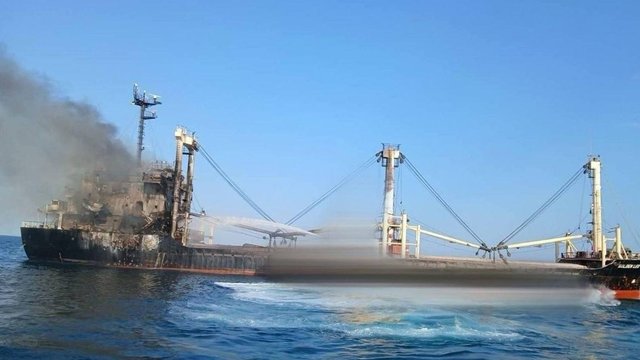 Бізнес сигналізує про жорстку ситуацію з реалізацією продукції через зупинку роботи чорноморських портів через обстріли