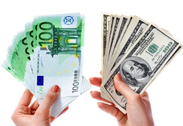 Долар подорожчав на міжбанку на 13 копійок, євро — на 9 — Мінфін
