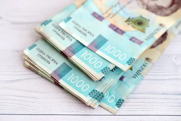 Мінфін провів черговий аукціон з обміну держоблігацій: обсяг задоволених заявок 15 млрд грн — Мінфін