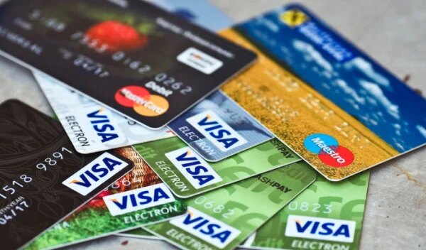 Банківська асоціація закликала не знижувати комісії за картковими операціями до рівня ЄС — Мінфін