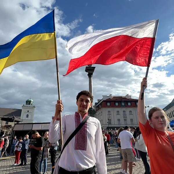 Українці масово виїжджають із Польщі: які країни ЄС обирають біженці — Мінфін