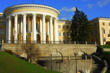 «Жовтневий палац» у Києві повернуть державі — рішення суду
